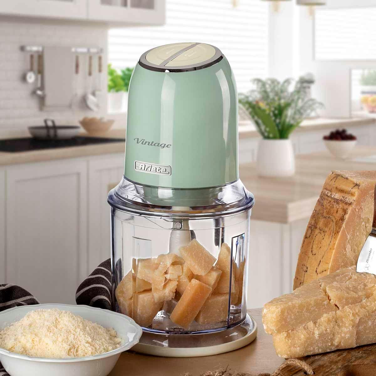 Ariete 438, Triturador e Processador de Alimentos Vintage Verde, 600 ml, 4 Lâminas de Aço Inoxidável, 2 Velocidades + Pulso, 250 Wats - 127V